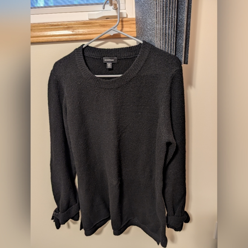 Le Chateau Women's Classic Black Crewneck Sweater